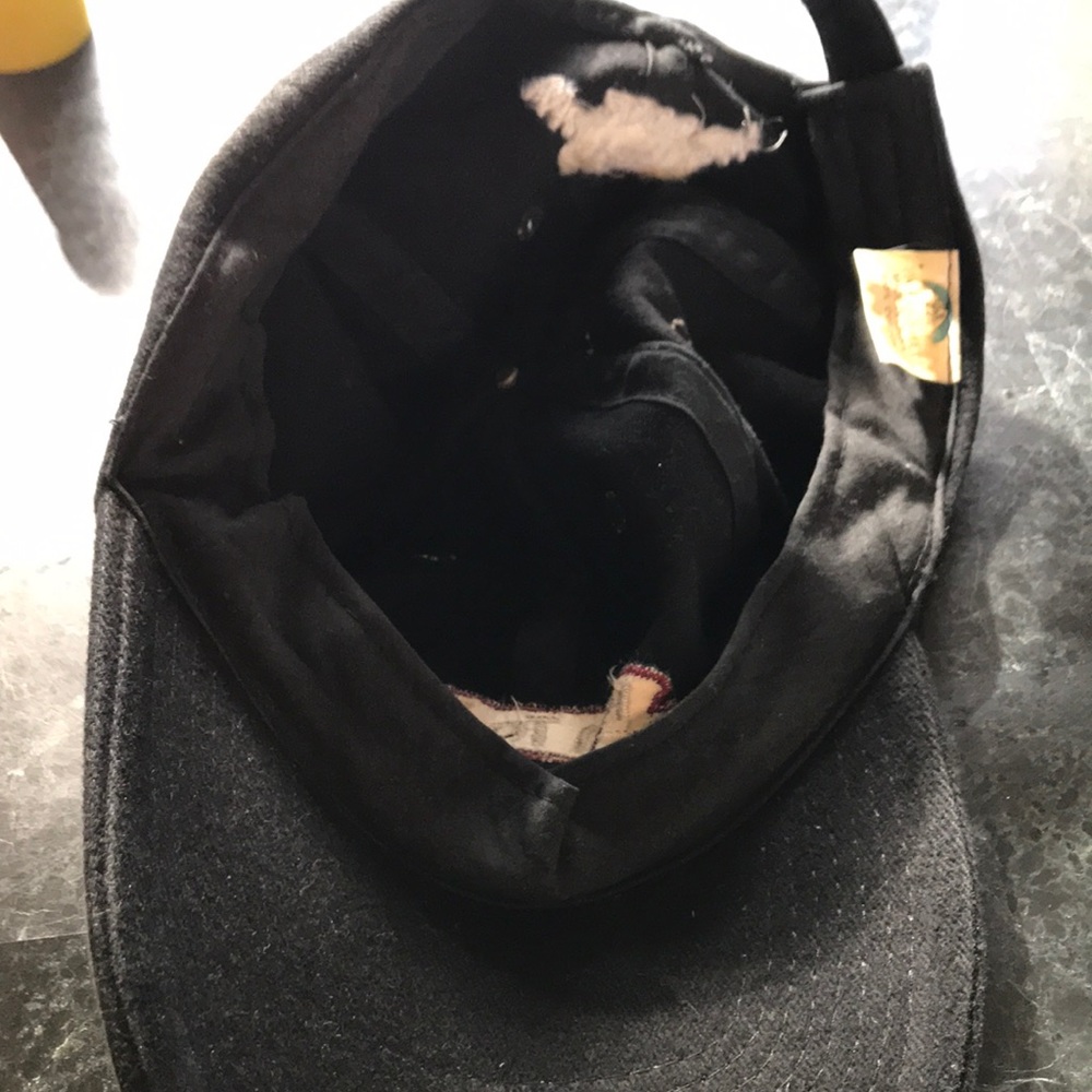 2000 Run To Win Adjustable Hat - Picture 3 of 3